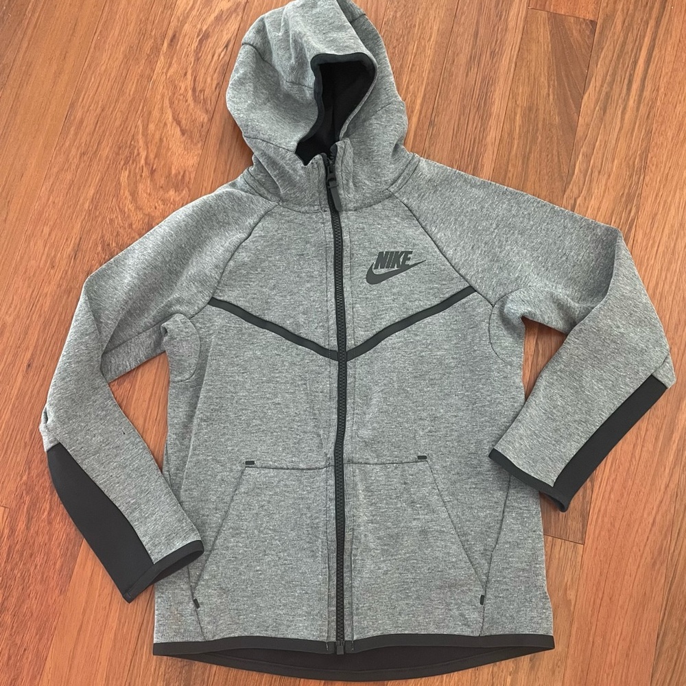 Nike Youth Boys Tech Fleece Windrunner Full Zip Hoodie Jacket Grey Youth Medium